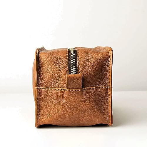 Leather Hanging Toiletry Bag | Water-Resistant Travel Dopp Kit
